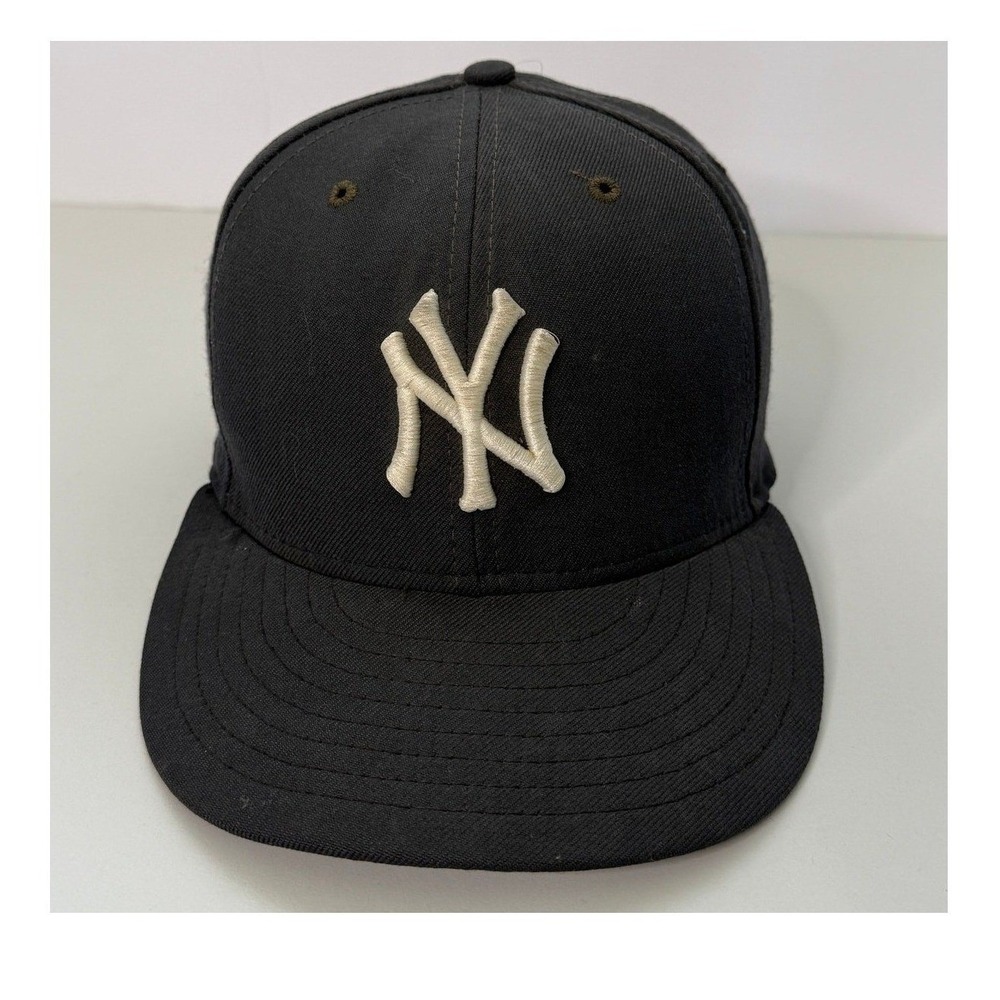 NY Yankees New Era 100% Wool 59Fifty MLB Official On-Field Size 7 3/8 Fitted Cap